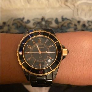 Knock off Chanel watch- 4cm face, new battery!